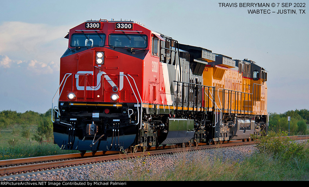 CN 3300 and UP 7252